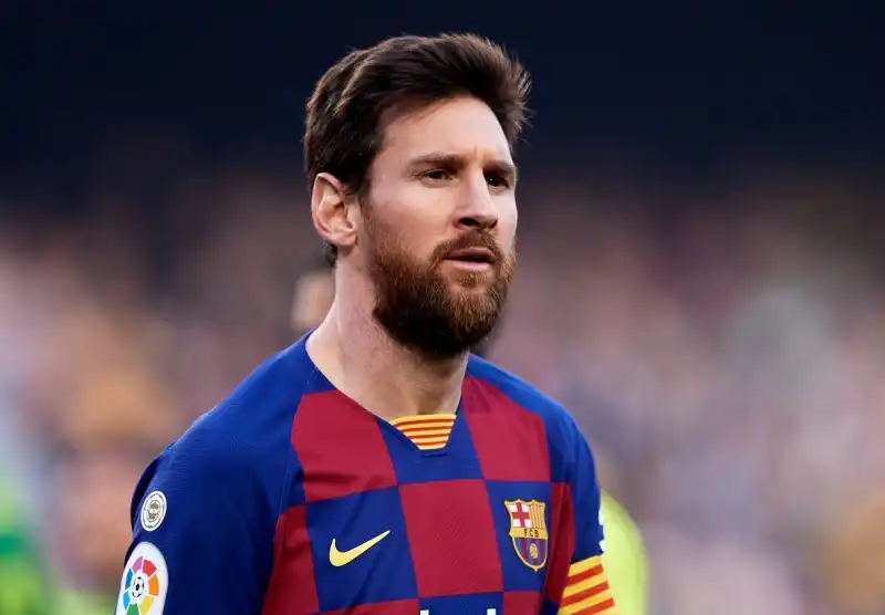 Taglio stipendi: “Messi e compagni dicono no”