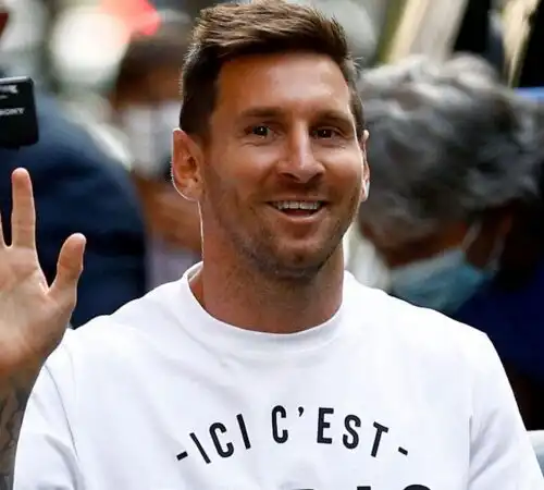 Leo Messi firma e torna a sorridere: “Impaziente e determinato”