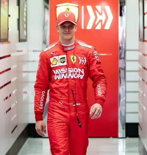 Mick Schumacher per due giorni in Ferrari: parole al miele per la Rossa