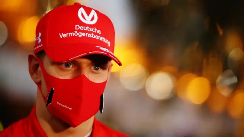 Mick Schumacher spavaldo: “Non sento nessun peso”