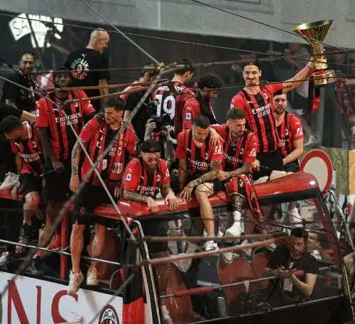 Festa scudetto Milan, quattro giocatori multati per insulti all’Inter