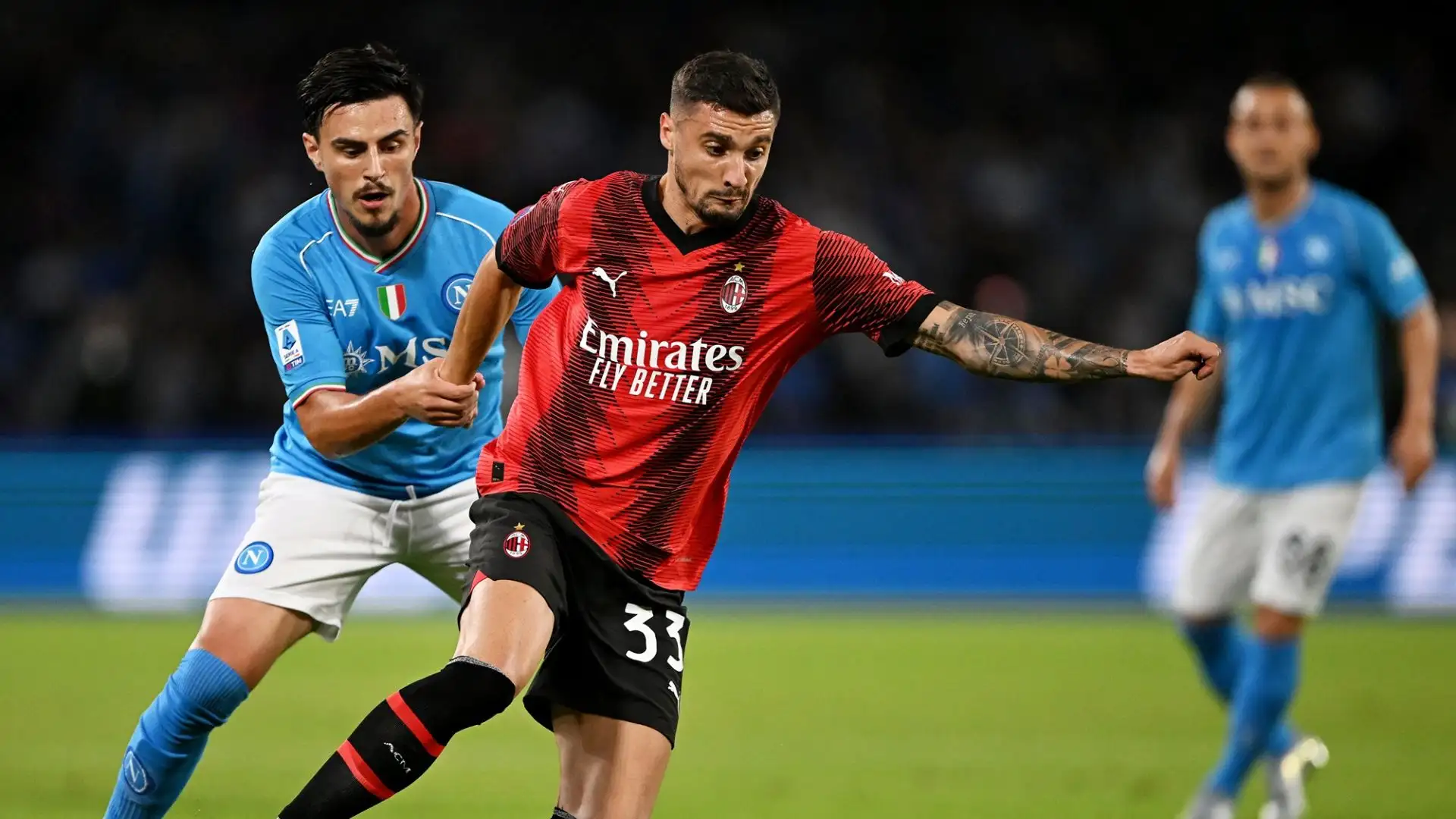 I soldi per la sua cessione saranno parte del budget per rinforzare il reparto difensivo e  l'attacco della squadra di Pioli in vista della seconda metà della stagione