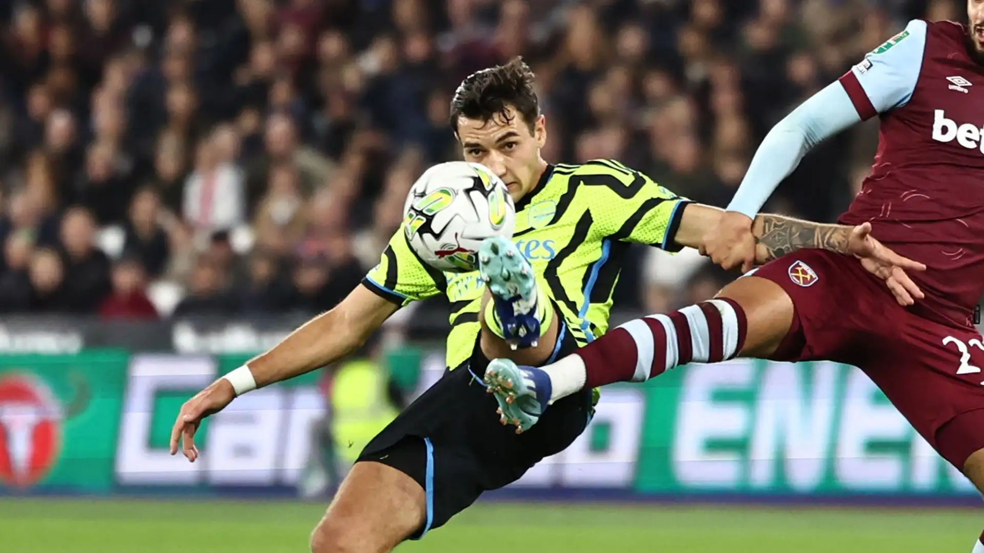 Il Milan potrebbe così puntare ad un altro colpo in difesa, come Juan Miranda dal Betis