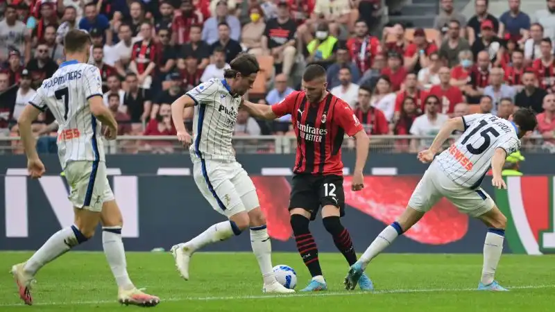 I rossoneri centrano la vittoria grazie alla reti di Leao e Theo Hernandez