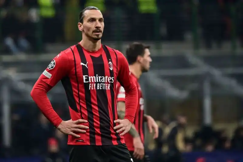Ibrahimovic 5. A 40 anni in Champions non riesce più a fare la differenza. Spreca una mezza occasione e poco altro.