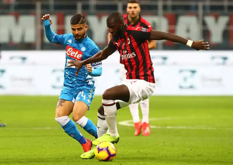 Il risultato non aiuta i rispettivi obiettivi: il Napoli sale a -8 dalla Juventus in campo domenica contro la Lazio, il Milan va a 35 punti.