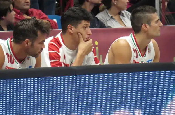 L'Olimpia ha conquistato per la prima volta la Supercoppa. Simon eletto Mvp.