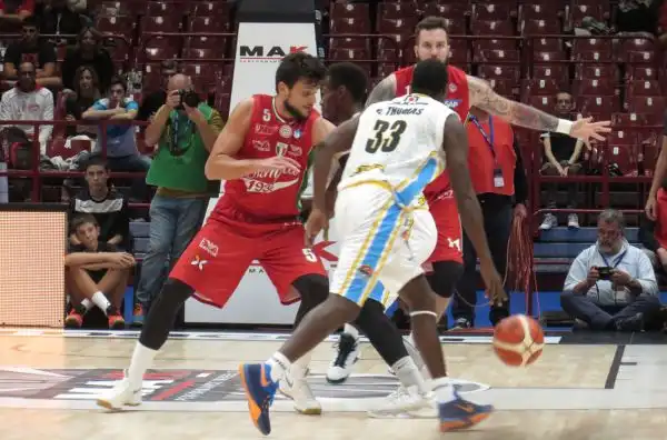 L'Olimpia è la seconda finalista della Supercoppa: spazzata via nella ripresa la squadra di Pancotto.