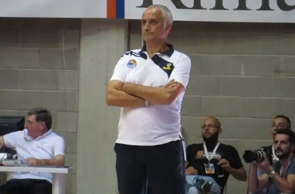 L'Olimpia vince il Trofeo Lombardia imponendosi sulla Vanoli Cremona nell'antipasto della semifinale di Supercoppa che si terrà settimana prossima al Forum.