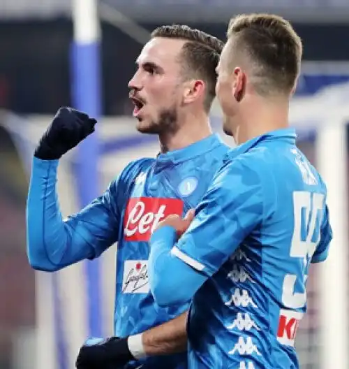 Var e il solito Milik, Napoli ai quarti di Coppa Italia