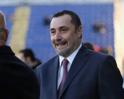 Milan, Massimiliano Mirabelli contro tutti