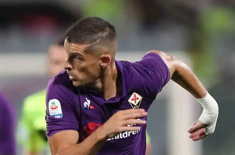 Mirallas a Chiesa: “Resta o non giochi”