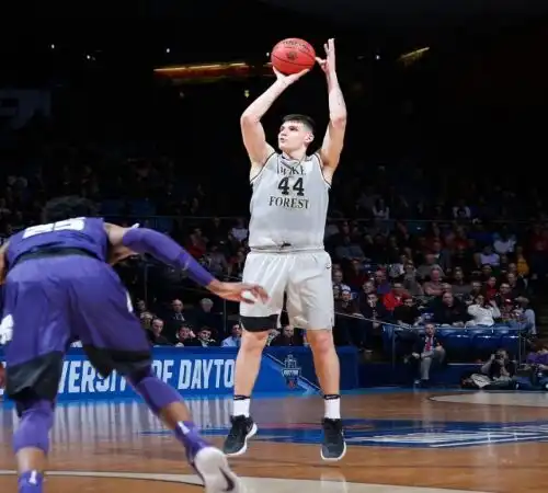 L’Olimpia Milano annuncia Dinos Mitoglou