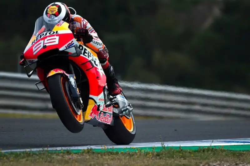 Marc Maquez domina e vince il Gran Premio di Spagna. A Jerez il campione del mondo riscatta la caduta di Austin e si riprende la leadership della classifica generale.