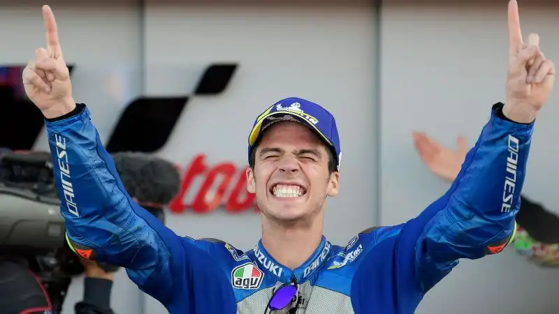 Joan Mir ha trionfato nel Gran Premio d'Europa, tredicesima prova del Mondiale di MotoGp.