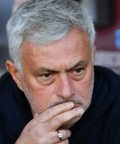 Mourinho in crisi si affida alla coppia dei sogni: immagini