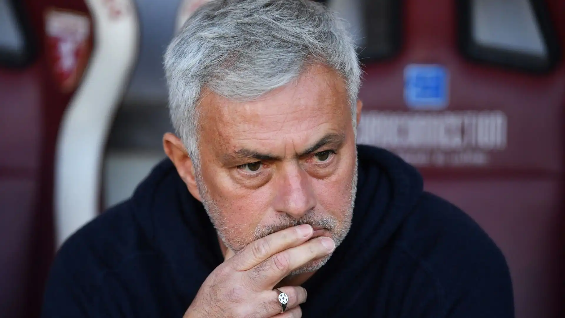 Mourinho in crisi si affida alla coppia dei sogni: immagini
