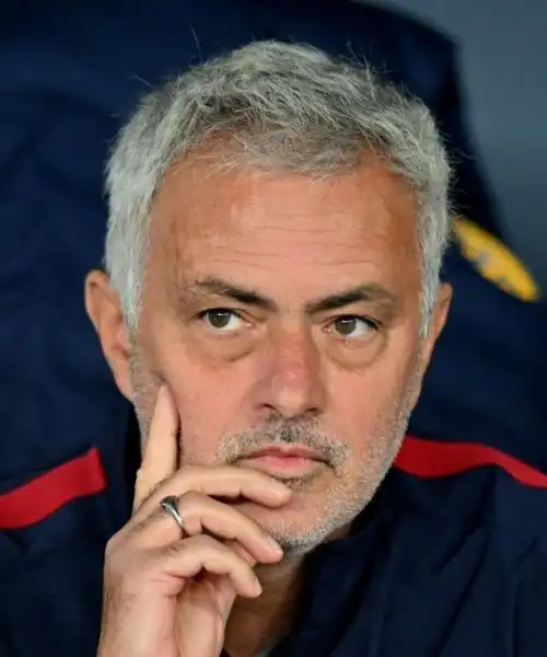 Mourinho mette pressione alla Roma: ecco l’urgenza. Immagini