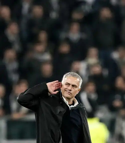 Mourinho risponde ai tifosi della Juventus