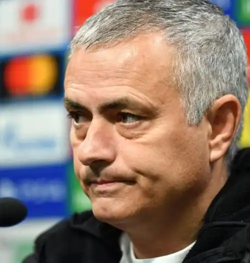 Mourinho rifiuta una panchina