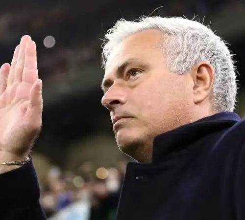 José Mourinho vede il bicchiere mezzo pieno