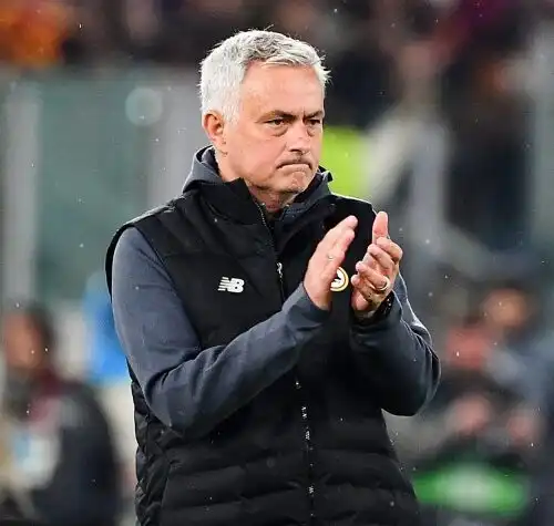 José Mourinho esulta ma non risparmia un’altra frecciata