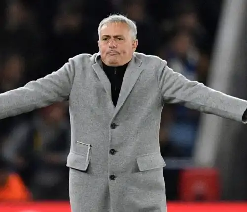Roma, accusa choc di Mourinho: “Ci vogliono ottavi”