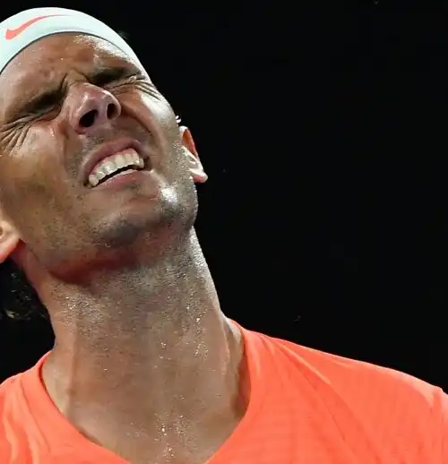 Rafael Nadal distrutto: via dalla conferenza per crampi