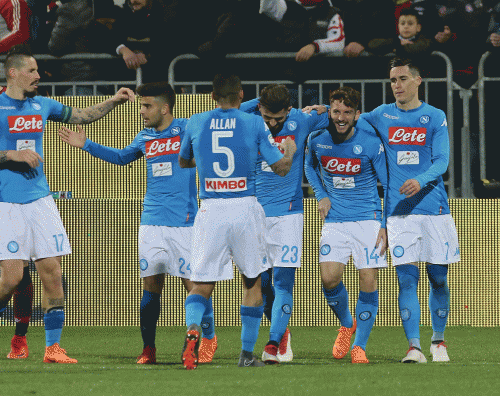 Tutto facile per il Napoli: 5-0 al Cagliari