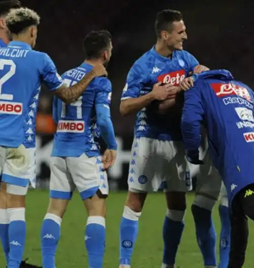 Napoli show: Lazio battuta, Inter staccata