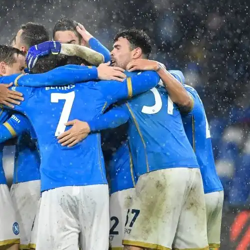 Europa League, il Napoli abbatte il Leicester e si qualifica