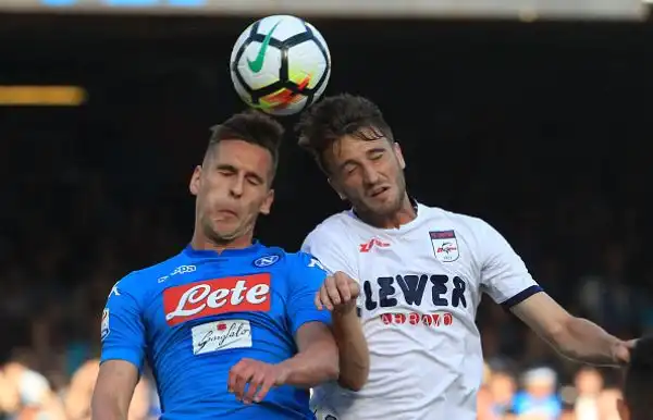 Milik e Callejon firmano l'ultima vittoria stagionale per gli azzurri, Tumminello non basta alla squadra di Zenga: è serie B.