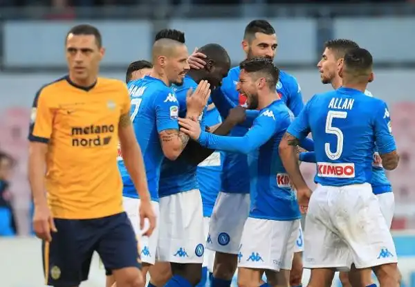 Un discusso gol di Koulibaly nella ripresa sblocca una difficile partita per i partenopei, nel finale Insigne serve una palla d'oro a Callejon che chiude la partta.