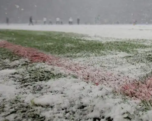 La neve blocca la serie B: quattro partite rinviate