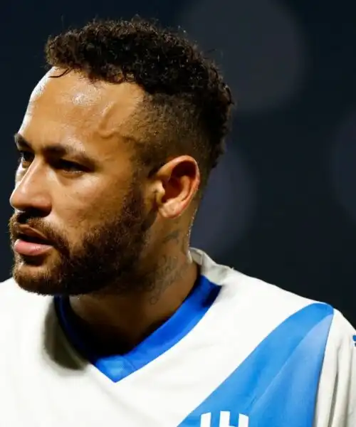 Neymar sorprende tutti: la decisione sul suo futuro. Foto