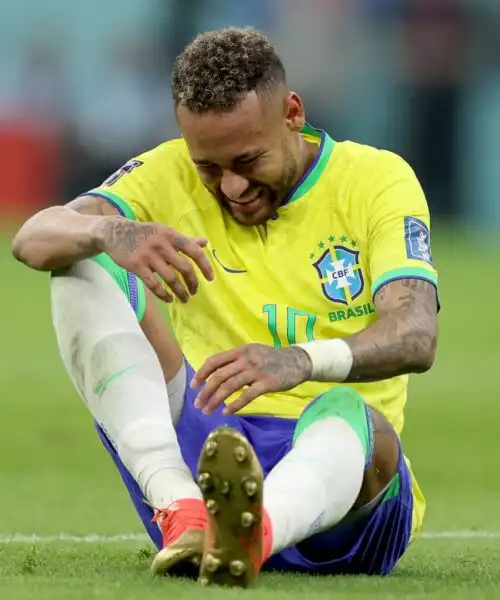 Brasile, infortunio Neymar: il campione verdeoro rompe il silenzio