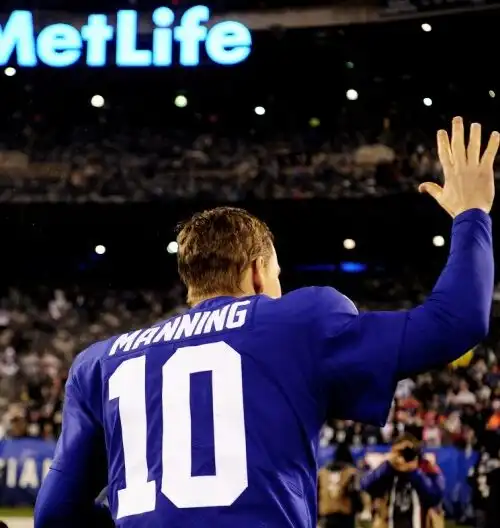 NFL, la superstar Eli Manning si ritira