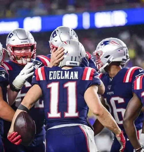 NFL, i Patriots ancora ai play-off