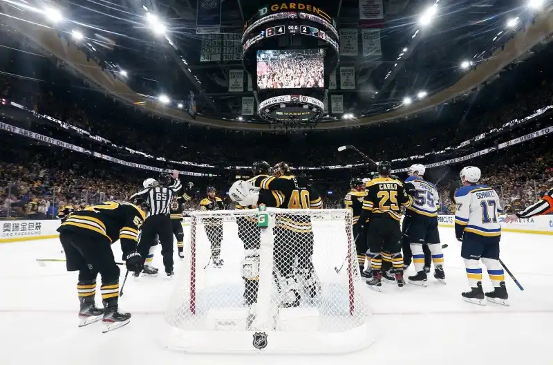 Stanley Cup, gara 1 ai Boston Bruins
