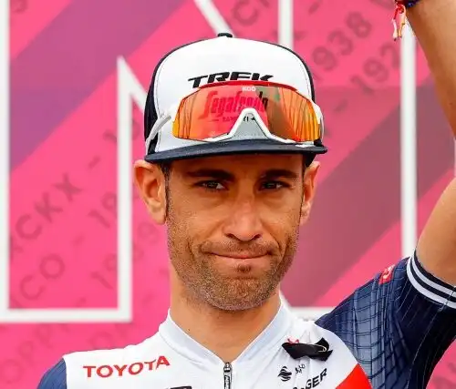 Vincenzo Nibali arriva a Tokyo e fa un annuncio