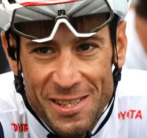 Giro 2022, il siparietto di Vincenzo Nibali con Sonny Colbrelli