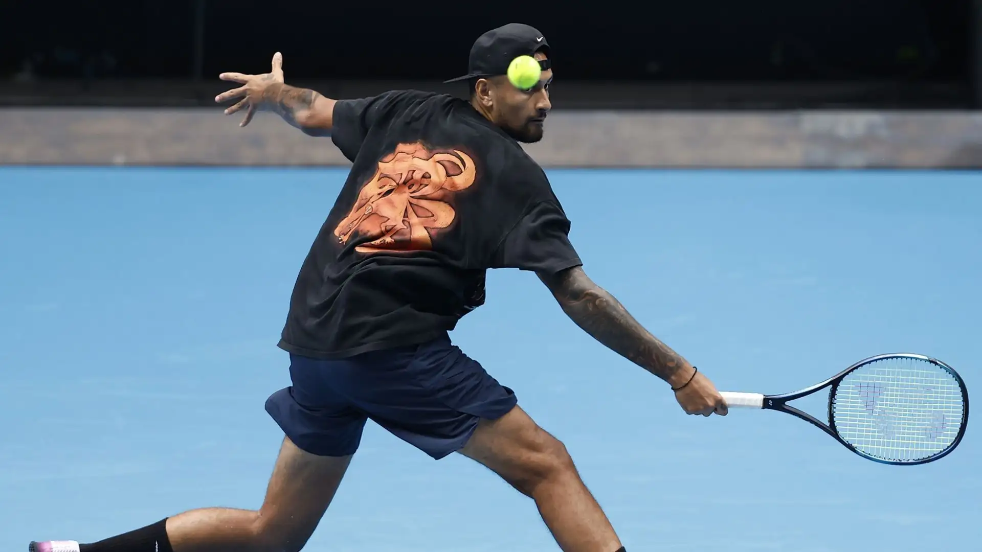 Il tennista australiano salterà gli Australian Open a causa di un problema fisico che lo ha costretto ad operarsi