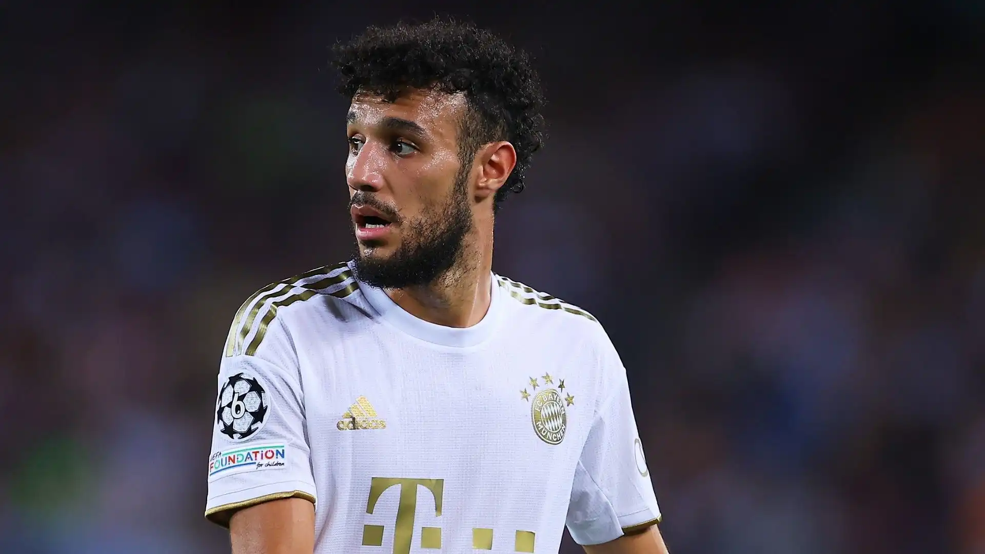 Noussair Mazraoui riceve un messaggio dal Bayern Monaco. Foto