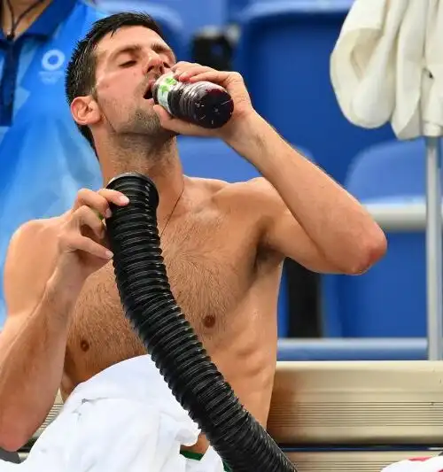 Novak Djokovic, il suo viso dice tutto: le foto