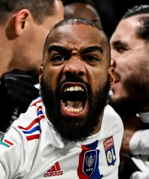 Nuovi club vogliono acquistare Lacazette: le foto