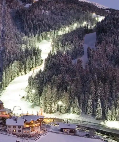 Obereggen bella di notte: la Oberholz ospita il Trofeo Città di Bolzano