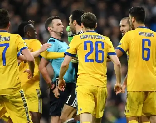 Rispunta l’arbitro Oliver: “Orgoglioso e commosso”