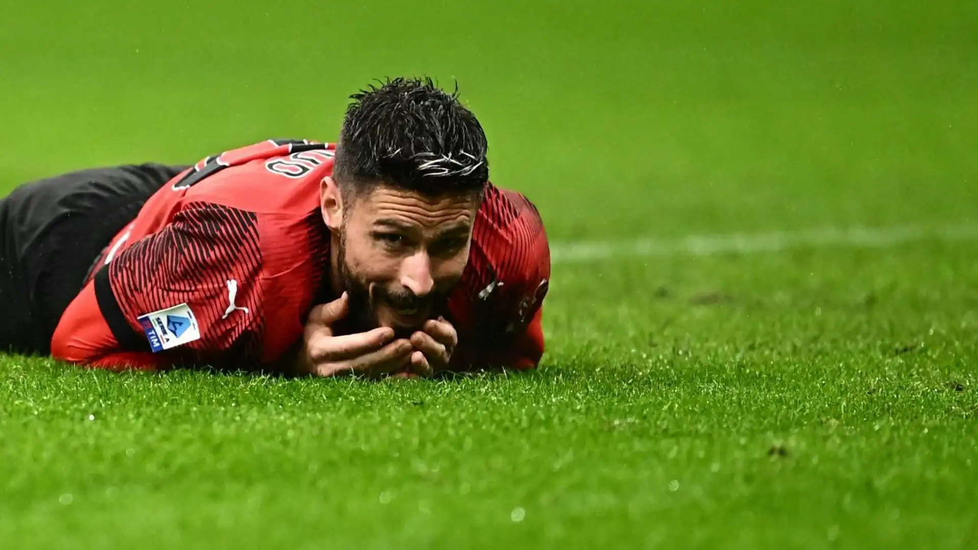 Olivier Giroud parla chiaro del contratto in scadenza: immagini