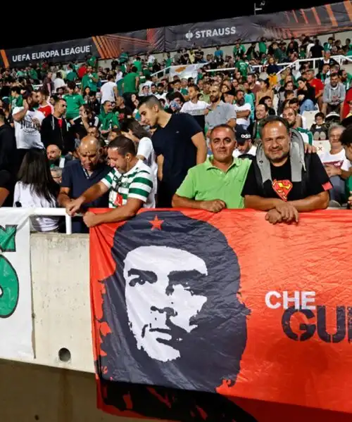 Che Guevara omaggiato in Europa League