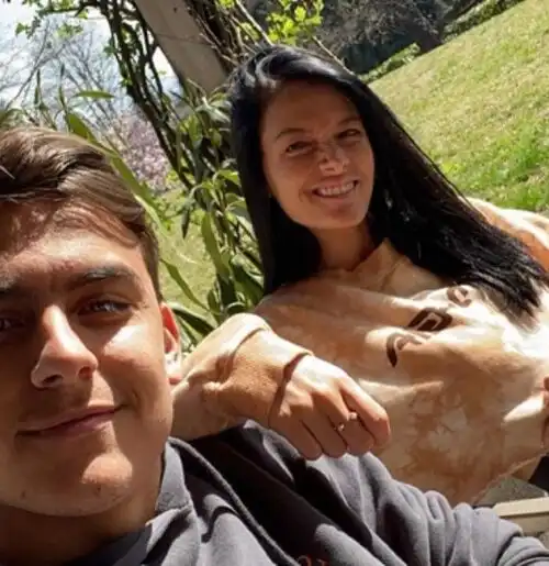 Coronavirus, Dybala: parla la fidanzata